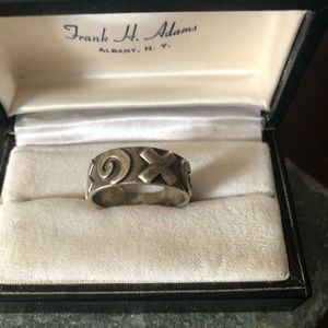 Vintage Sterling signed Mexico XOXO ring